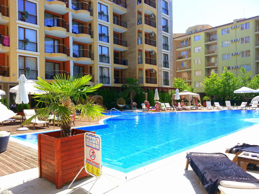 Menada Harmony Suites Apartments Sunny Beach Exterior photo
